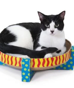 Petstages Scratch Snuggle Nest Cat